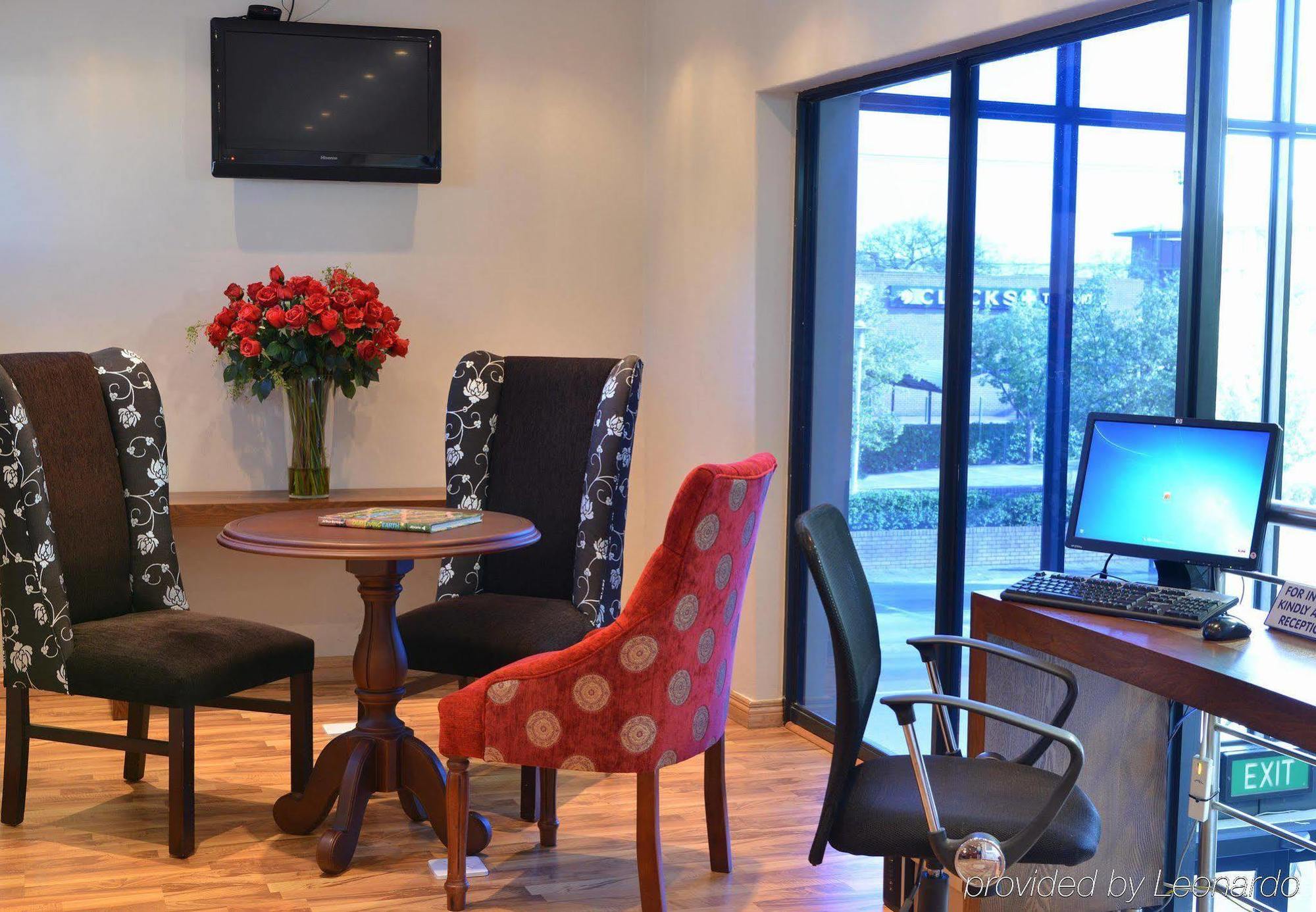 Protea Hotel By Marriott Pretoria Hatfield Buitenkant foto