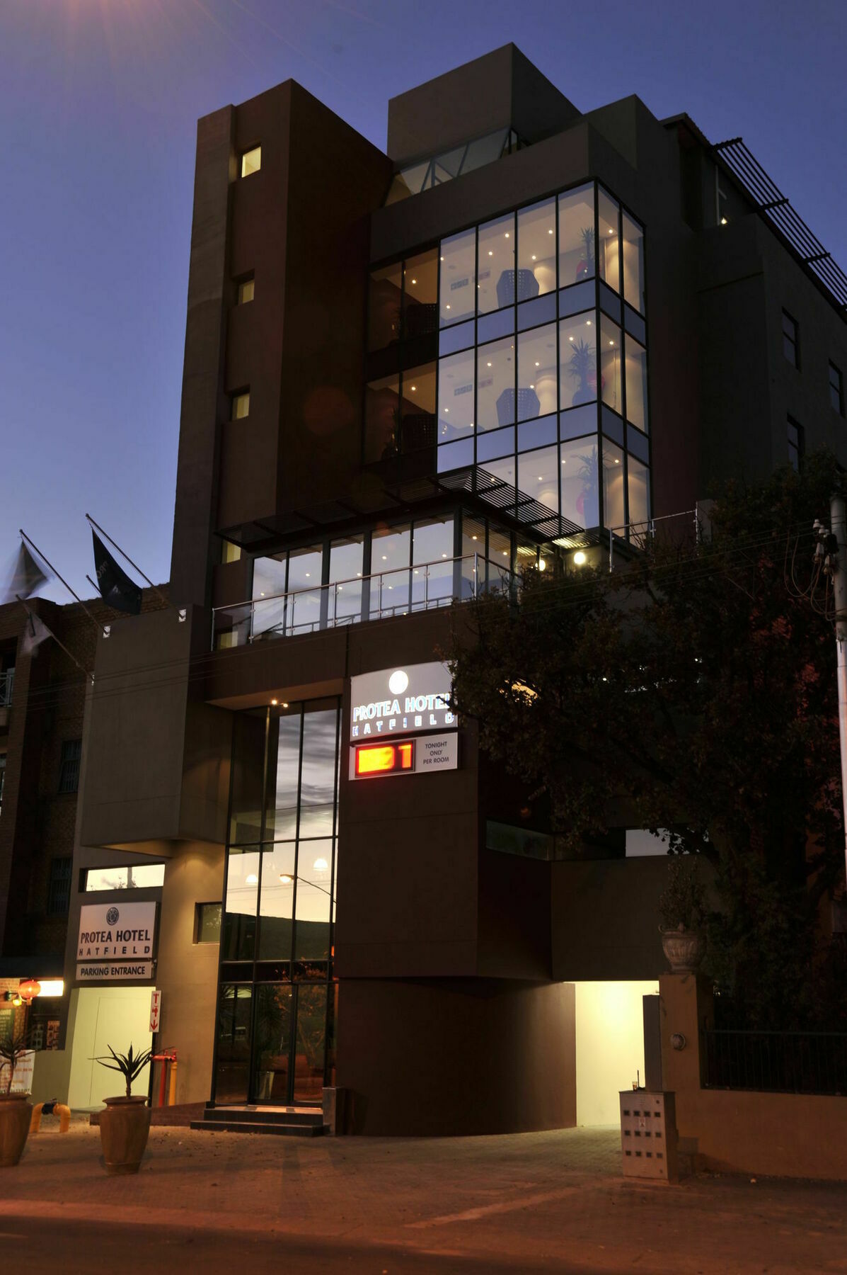 Protea Hotel By Marriott Pretoria Hatfield Buitenkant foto