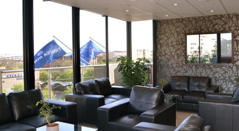 Protea Hotel By Marriott Pretoria Hatfield Buitenkant foto